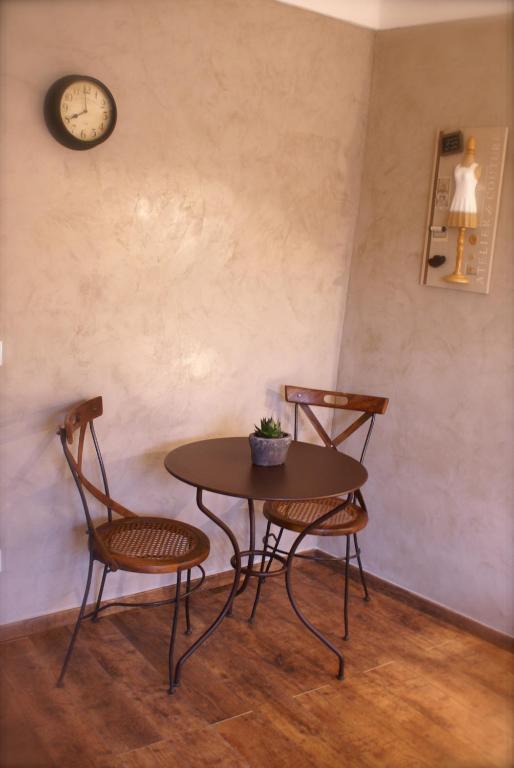 Le Crillon Hotell Murs  Rom bilde