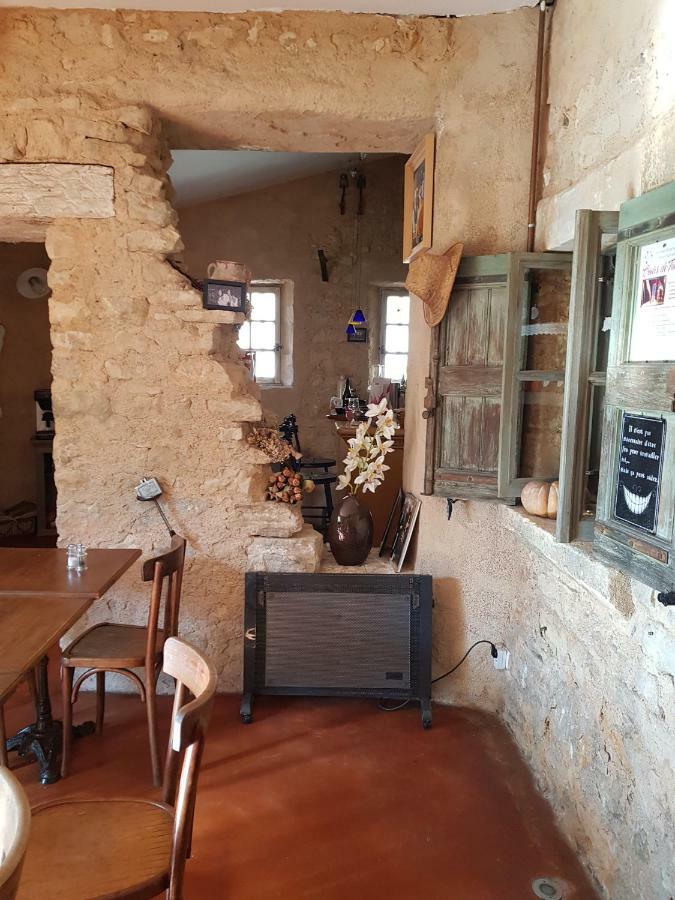 Le Crillon Hotell Murs  Eksteriør bilde